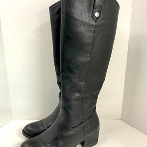 Slightly used black boots 2 inch heel 18 inches high from heel to top. Size 10